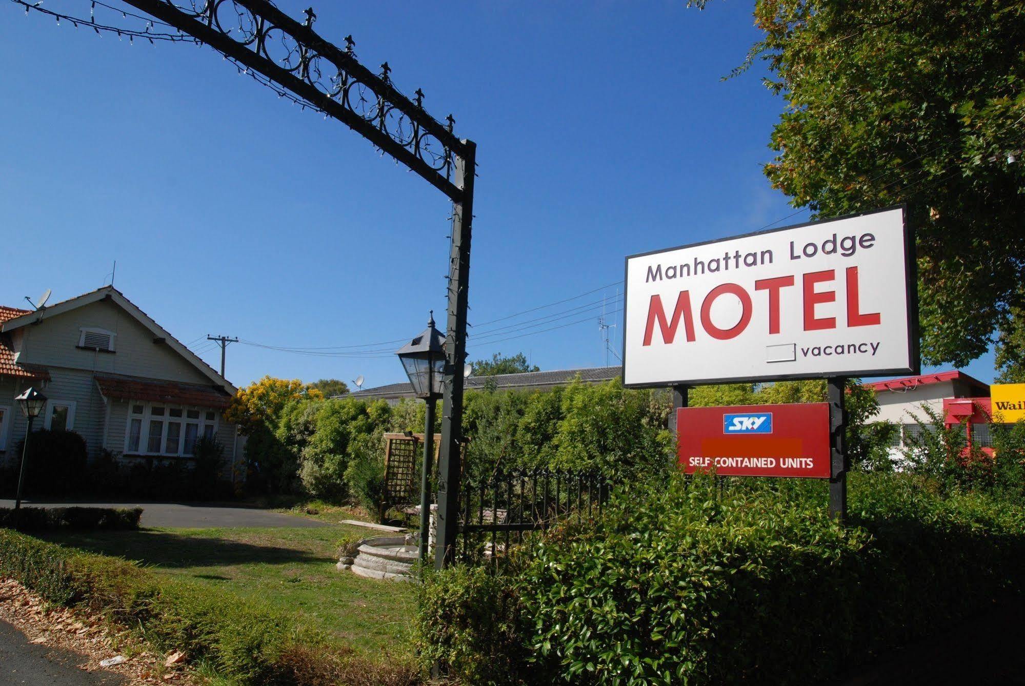 Manhattan Lodge Motel Hamilton Buitenkant foto